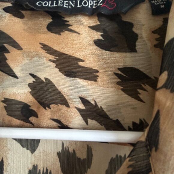 Leopard Lace Cover-Up – Chic and Feminine Layering Piece - Picture 7 of 9